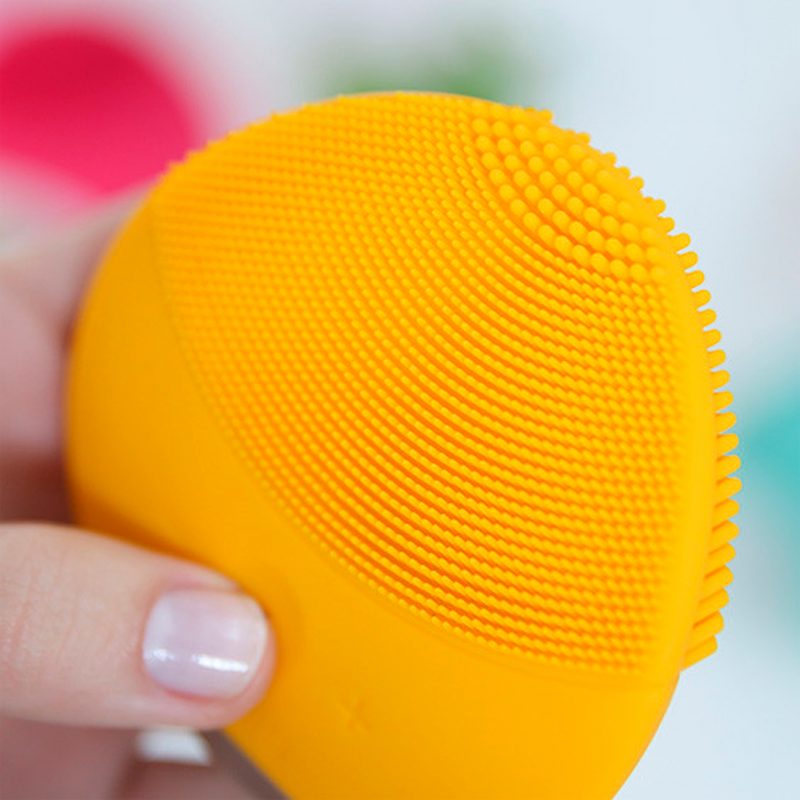 Massageador Facial Elétrico - Amarelo - Image 2